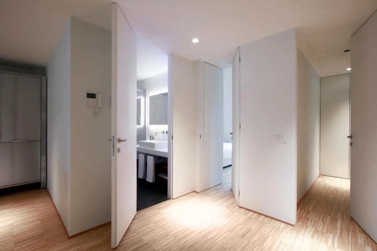 Basicvillage Milano 0*, 밀라노