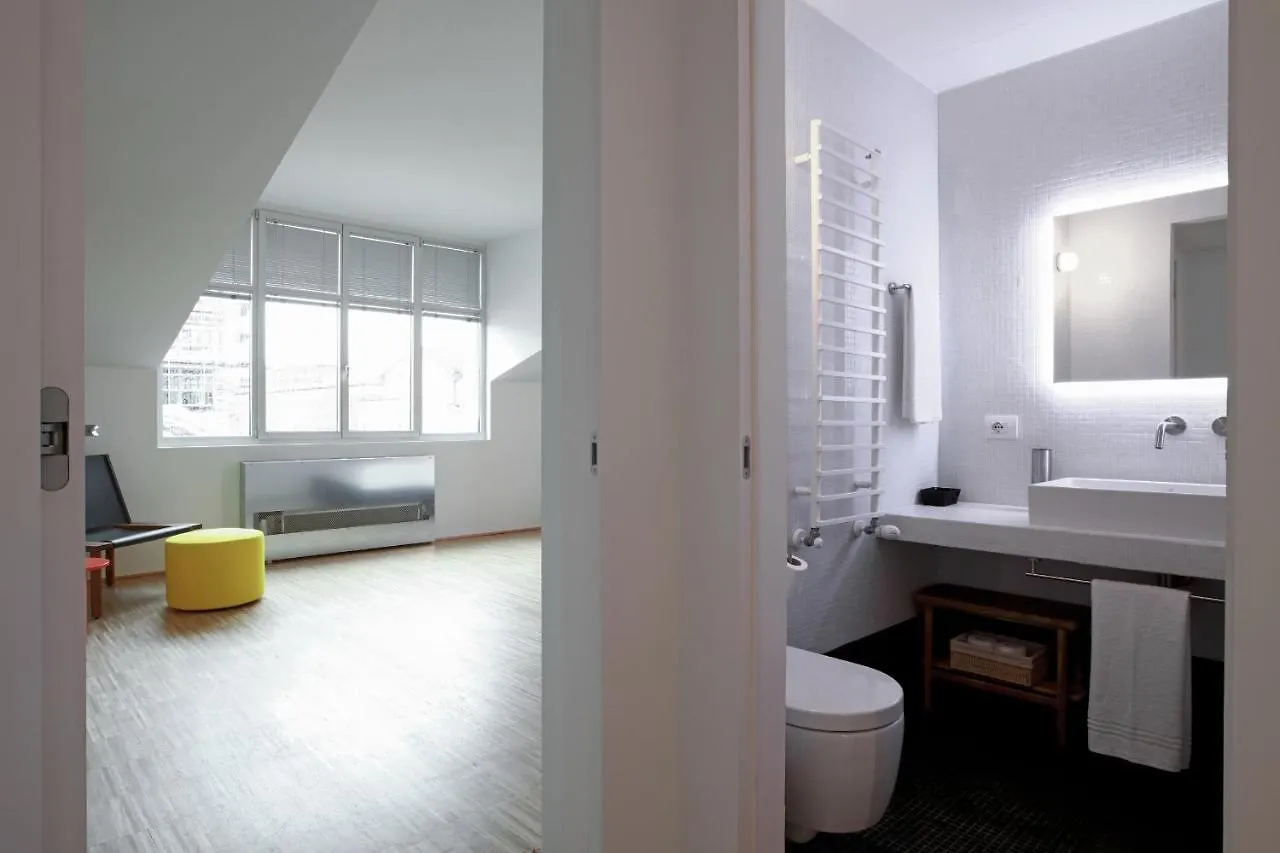 Basicvillage Milano 0*,